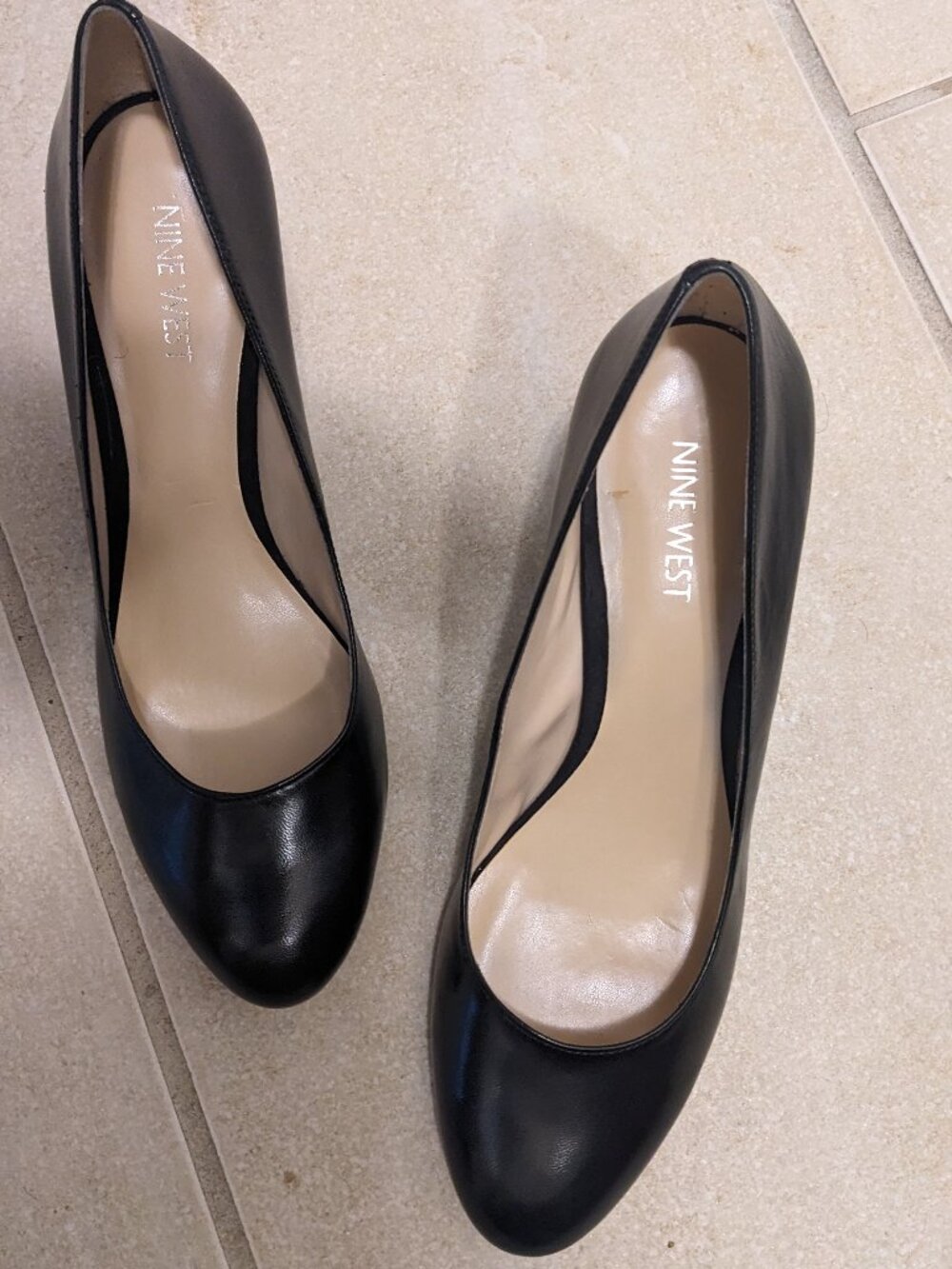 Nine West 2.5-inch Leather Heels, Size 8.5